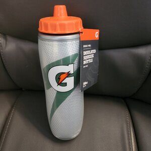 NWT Gatorade 30 oz Insulated Double-Wall Sports Squeeze Water Bottle